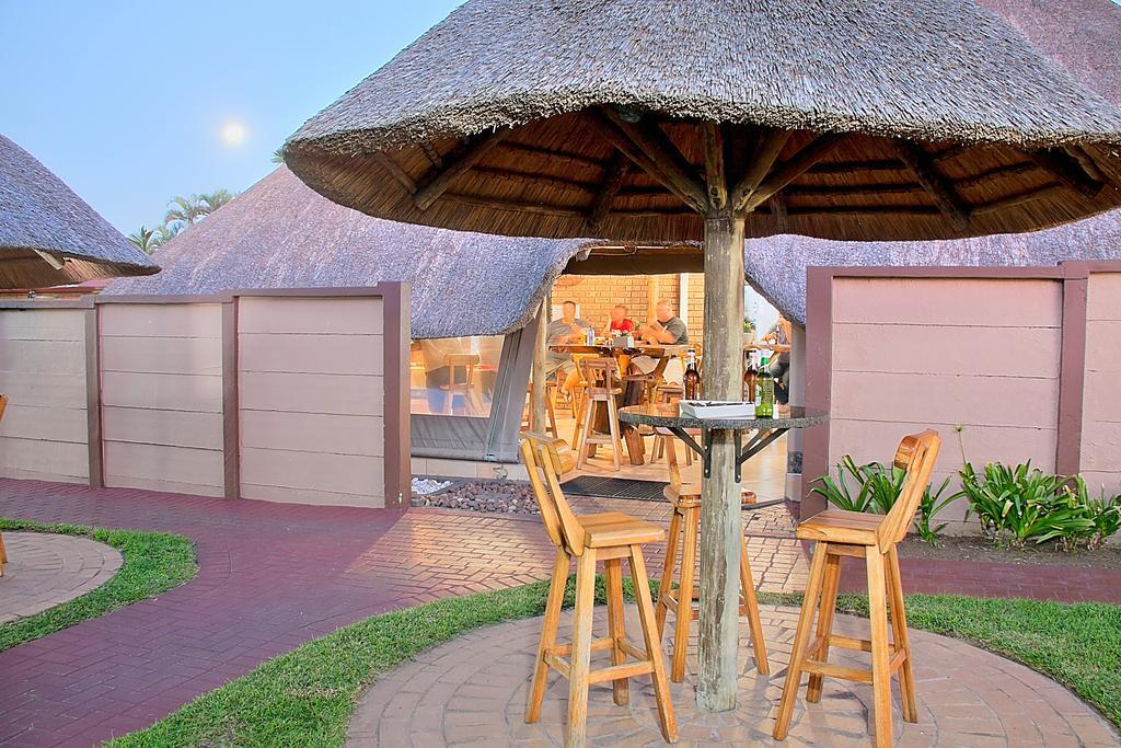 Gecko Inn Richards Bay Exteriör bild