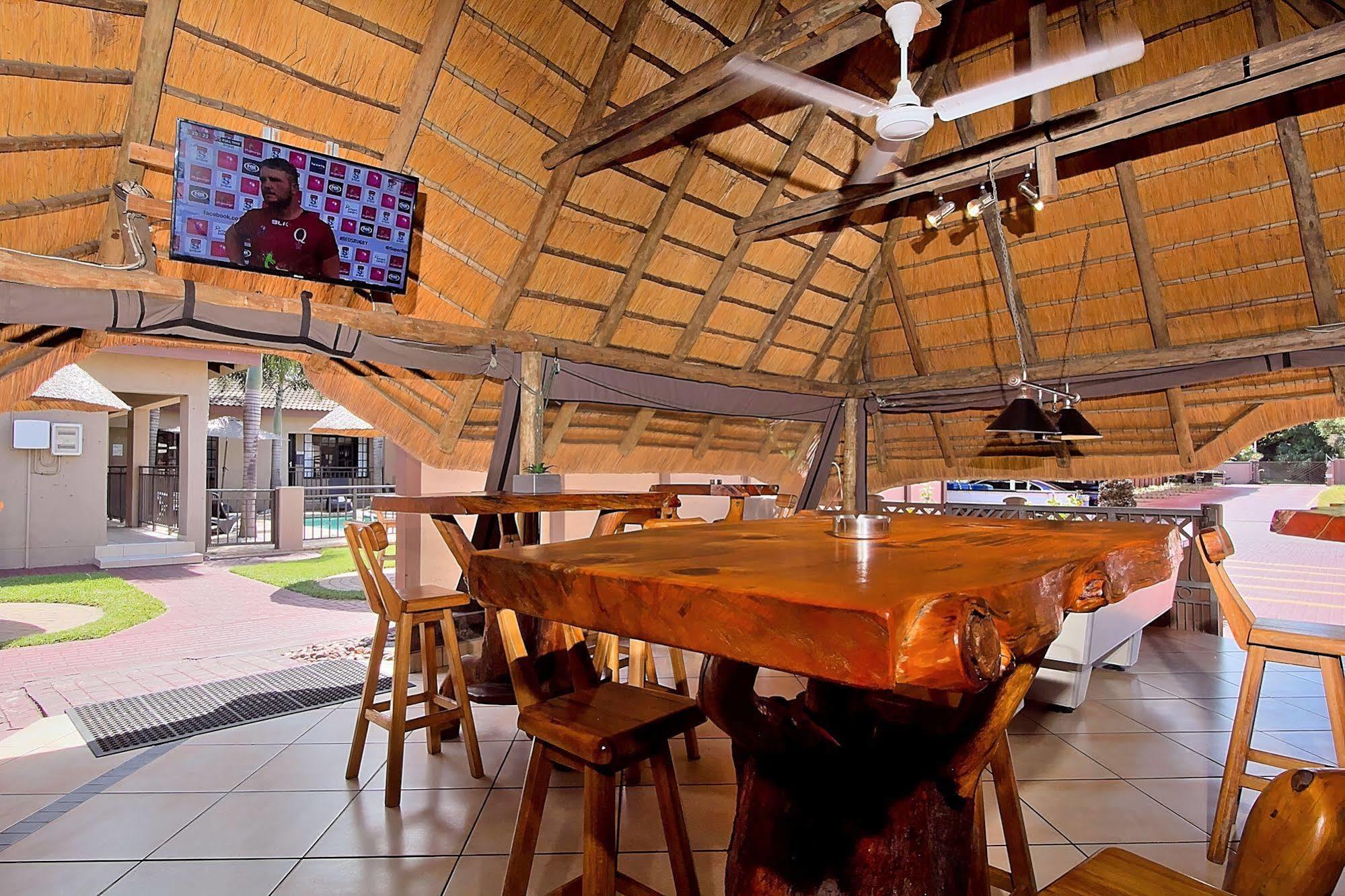 Gecko Inn Richards Bay Exteriör bild